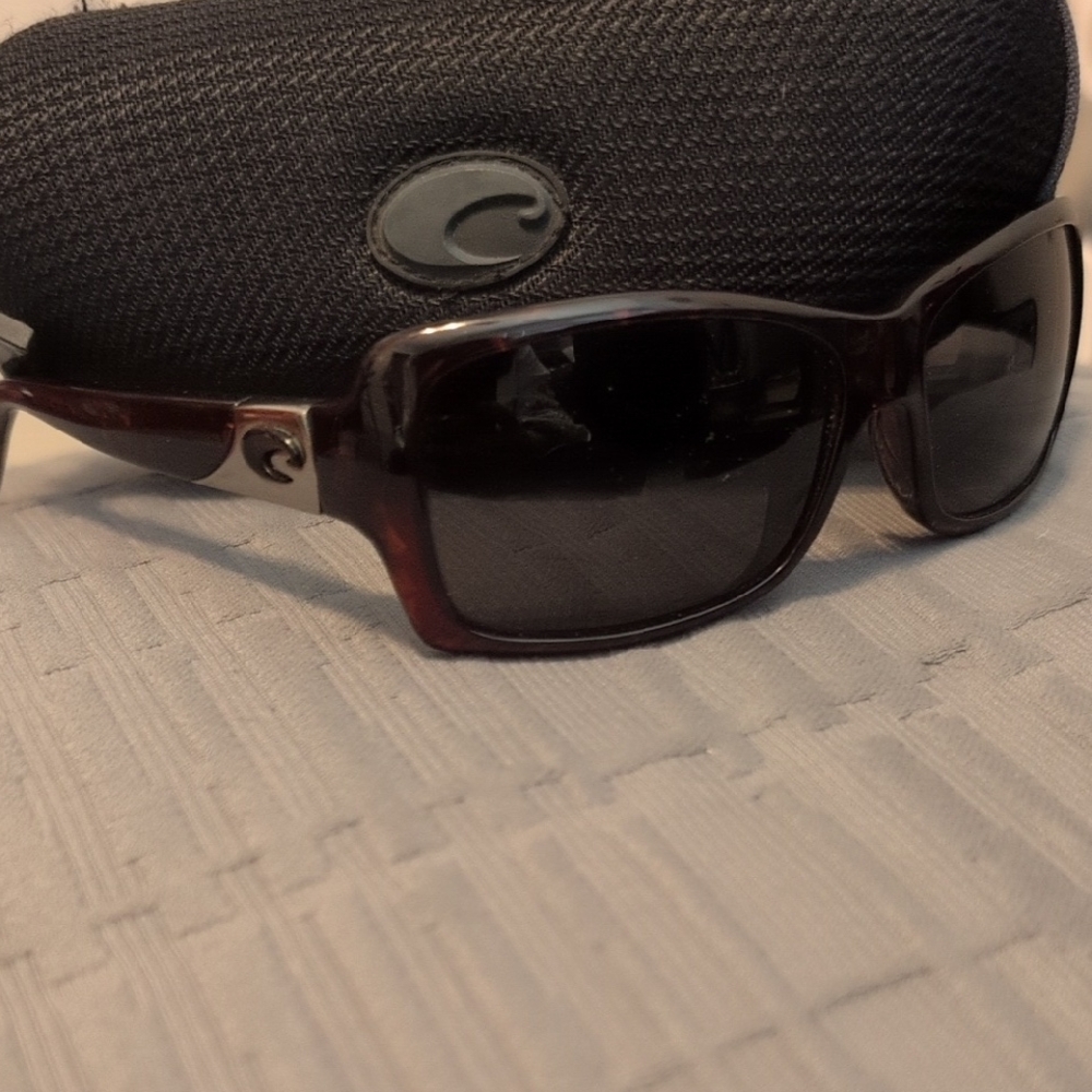 Costa Del Mar Black and Brown Sunglasses